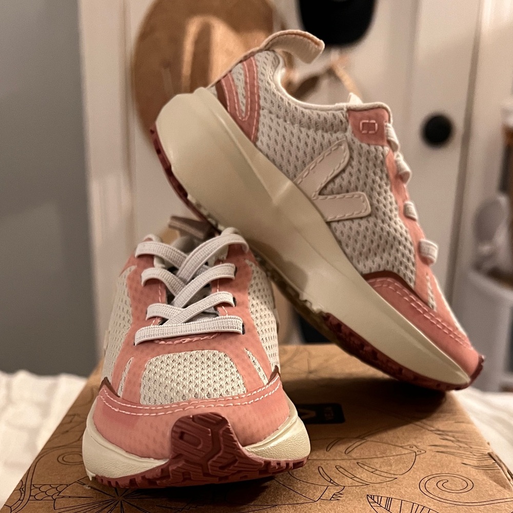 Veja Kids Canary Alveomesh